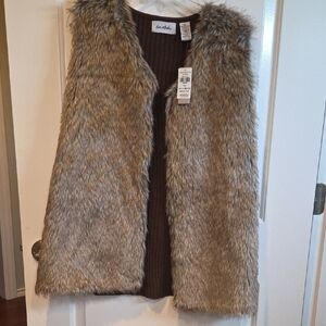 Moda Faux Fur Vest in Brown and Cream